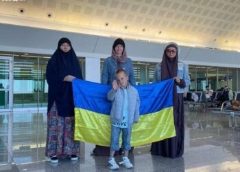 Україна евакуювала з Сирії трьох жінок та дитину