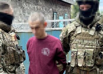 СБУ затримала російського шпигуна за допомогу окупантам прориватися до Мирнограда
