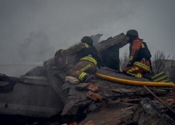 Росіяни вдарили по станції техобслуговування у Сумах, є загиблі