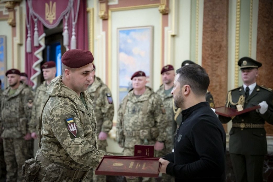 Jewhen Łasijczuk otrzymuje Order Złotej Gwiazdy, listopad 2024 r. Zdjęcie: Kancelaria Prezydenta