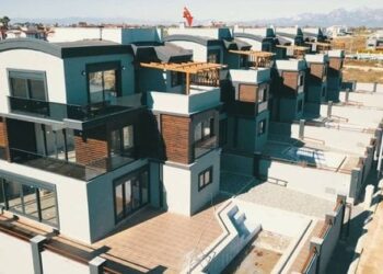 Головний психіатр ЗСУ хотів купити віллу в Туреччині за 650 тис. євро