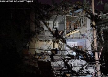 Окупанти вдарили по Запоріжжю ракетами й дронами, є загиблий та десятки постраждалих