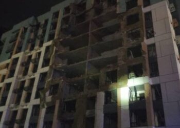 Росіяни вдарили ракетою по житловому будинку на Одещині, є загиблий