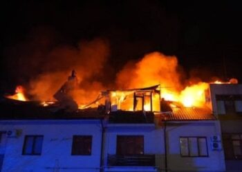 Росіяни вдарили по житловій багатоповерхівці у Запоріжжі