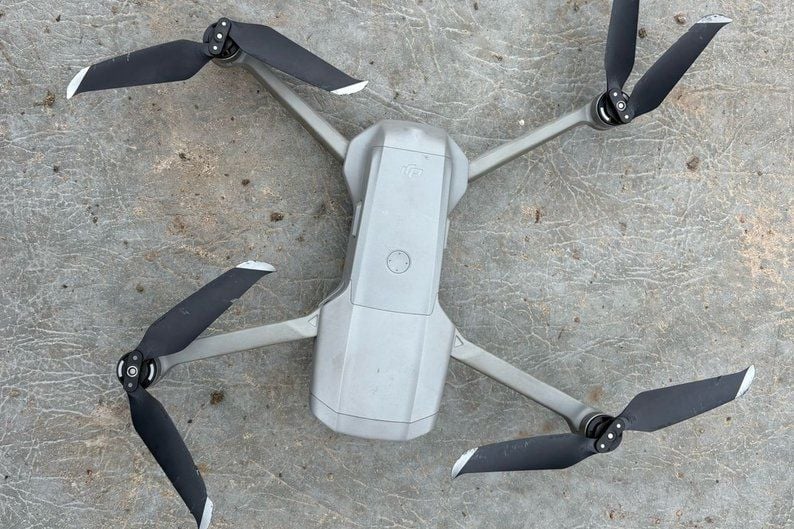 Dron skradziony z grobu żołnierza, fot. policja obwodu charkowskiego