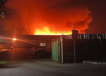 U okupiranom Donjecku izbio požar velikih razmera u pivari