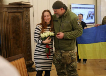 Dogovoreno je iznenadno venčanje za dobrovoljca i vojnika u gradskoj skupštini Lviva