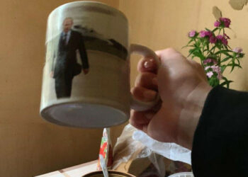 Pedesetogodišnji zdravstveni radnik iz Khmelnytskyija bio je izložen glorifikaciji Rusije