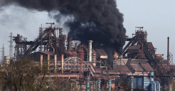 Rusi bombardovali terensku vojnu bolnicu na teritoriji Azovstala (video)