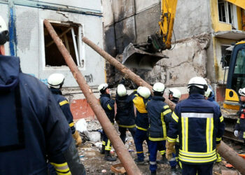 Broj žrtava nedeljnog ruskog napada na Zaporožje porastao na 15 (video)