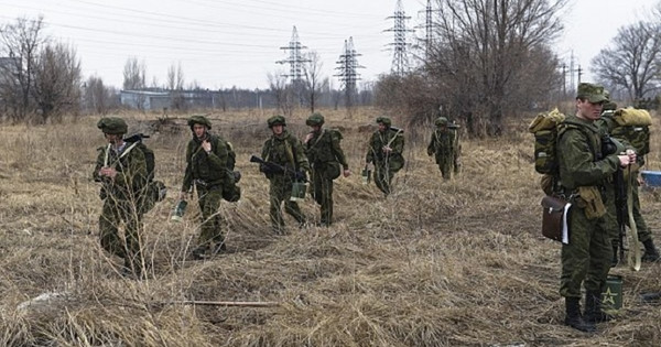 Manevrima u Belorusiji, Kremlj pokušava da odvrati oružane snage od borbi na jugu i istoku