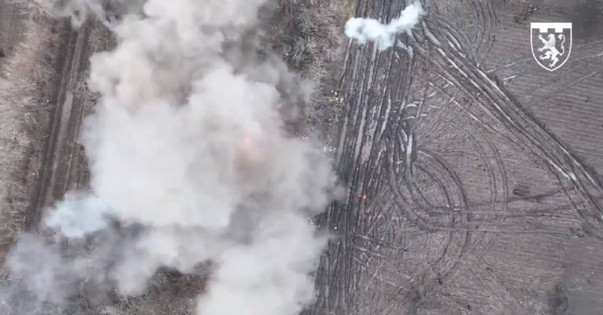 Borci lvivske brigade uništili skladište ruske municije iz bespilotne letelice