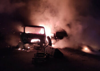 Okupatori uništili službene automobile Kersonovih inženjera električne energije (foto, video)