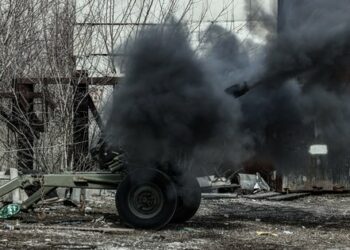 Британська розвідка розповіла про повзучий наступ росіян на Авдіївку