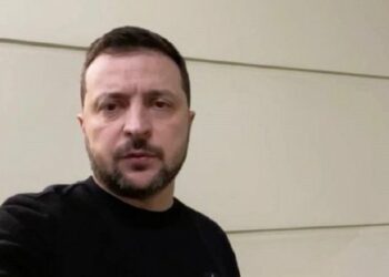 Президент вперше провів Ставку верховного головнокомандувача на виїзді