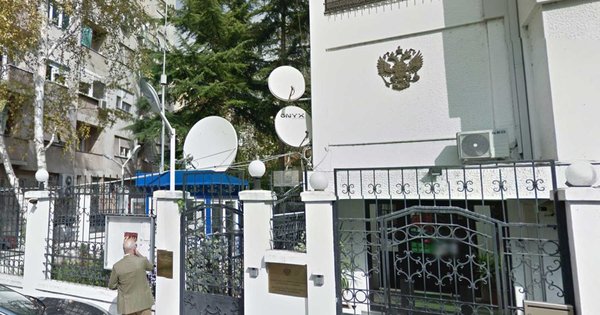 Росія шпигує в Європі за допомогою антен на посольствах, – ЗМІ