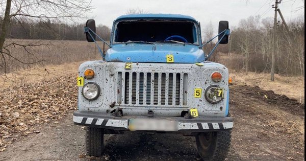 Двоє цивільних загинули внаслідок обстрілу росіянами молоковоза на Сумщині