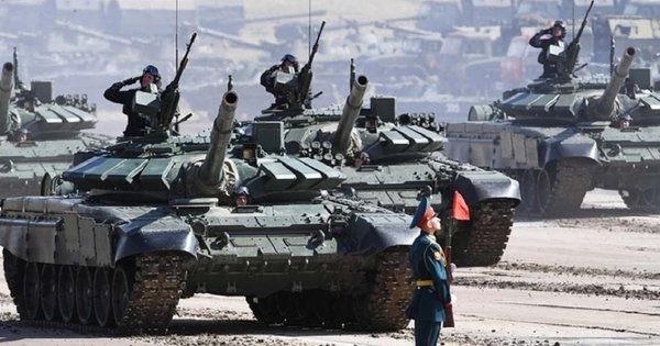 Кремль має труднощі з виробництвом зброї, але має великі запаси старої техніки, – CSIS