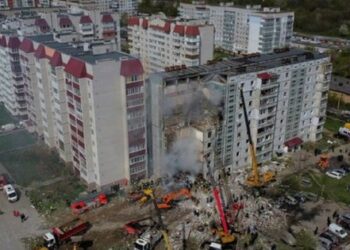 Рятувальники завершили пошукову операцію на місці російської атаки в Умані