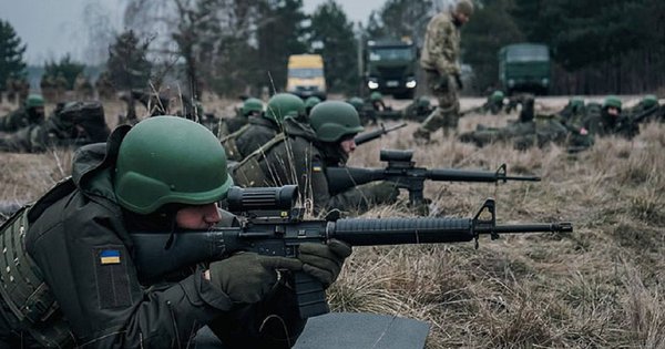 Україна підготувала угруповання в 40 тис. бійців для контрнаступу, – Reuters