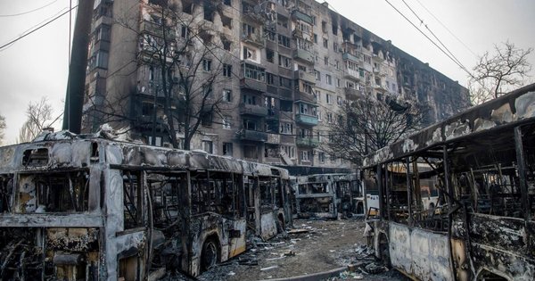 Росіяни готуються до кругової оборони Маріуполя, – ГУР