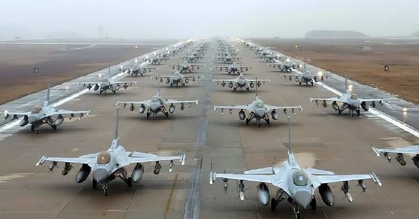 Зеленський запевнив Байдена, що Україна не використовуватиме F-16 для ударів по Росії