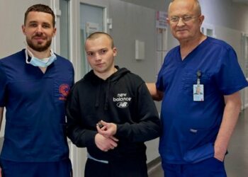 Львівські хірурги врятували 22-річного захисника з Трускавця з уламком снаряду в печінці