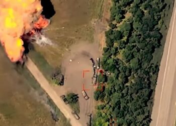 На Таврійському напрямку ЗСУ знищили три роти росіян та показали знищення колони техніки