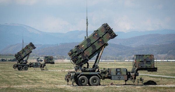 Україні для захисту неба потрібно 50 батарей ЗРК Patriot, – Зеленський