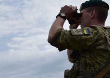 32-річний чоловік уклав фіктивний шлюз з 56-річною жінкою з інвалідністю, щоб поїхати за кордон