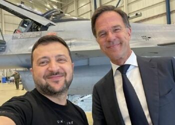 Нідерланди офіційно підтвердили, що нададуть Україні винищувачі F-16