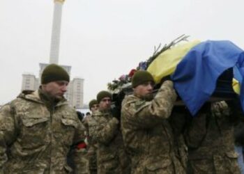 Кабмін дозволив родичам загиблих чи зниклих безвісти АТОвців виїжджати за кордон