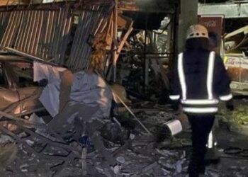 Окупанти вночі обстріляли Дніпро ракетами, семеро постраждалих