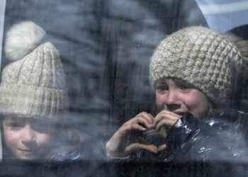 Україна має підтверджені дані про 386 українських дітей, яких усиновили в Росії