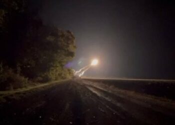 «Схеми» показали супутникові знімки наслідків удару ЗСУ по аеропорту Бердянська