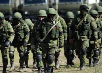 Росіяни заявили про перекидання своїх військових на півдні, проте одразу ж заперечили це