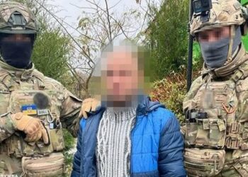 СБУ затримала херсонця, який відправив до російської катівні свого батька-патріота