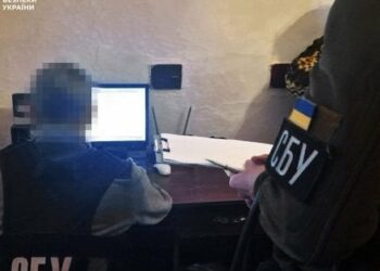 СБУ затримала коригувальницю, яка наводила російські ракети на зерновий коридор на Одещині