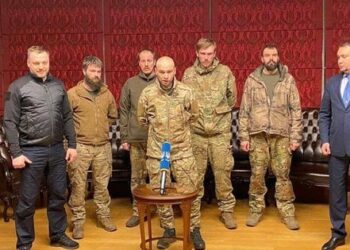 WSJ з'ясували подробиці обміну Віктора Медведчука на «азовців»