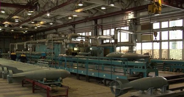 Велика Британія ввела понад 50 санкцій проти російських поплічників та їхніх компаній