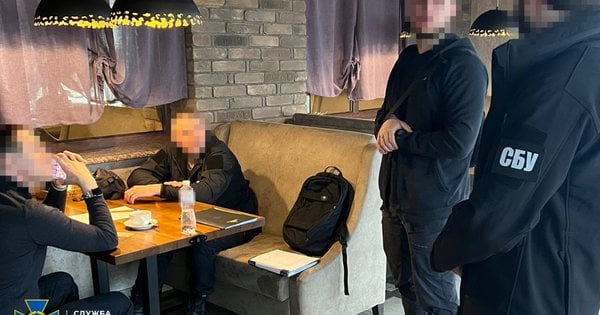 Підприємці з Житомирщини постачали в РФ граніт для пам'ятників загиблим військовим