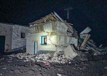 Росіяни вдарили по пожежній частині на Харківщині, постраждав рятувальник