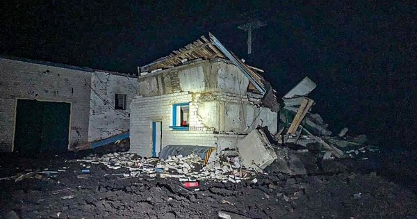 Росіяни вдарили по пожежній частині на Харківщині, постраждав рятувальник