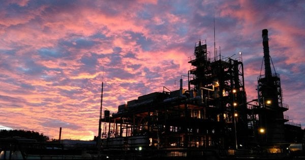 Дрони-камікадзе атакували НПЗ у Калузькій області Росії (відео)