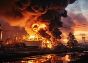 На тлі українських атак по НПЗ Росія засекретила дані про виробництво бензину