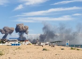 Росія розміщує військову техніку в цивільних районах Криму для стримування українських ударів