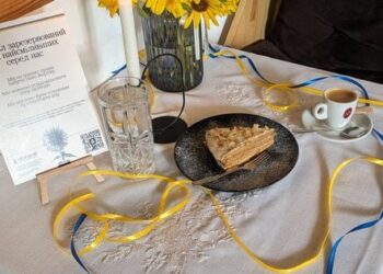 Кілька десятків кафе в Ужгороді зарезервували столики в пам’ять про загиблих військових