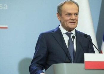 Дональд Туск пояснив, чому Польща не збиває російські дрони на своїй території