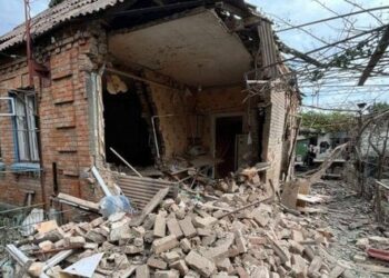 Унаслідок російського артобстрілу у Нікополі загинула 16-річна дівчинка