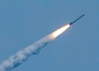 Росіяни вдарили балістикою по освітньому центру в Дніпрі